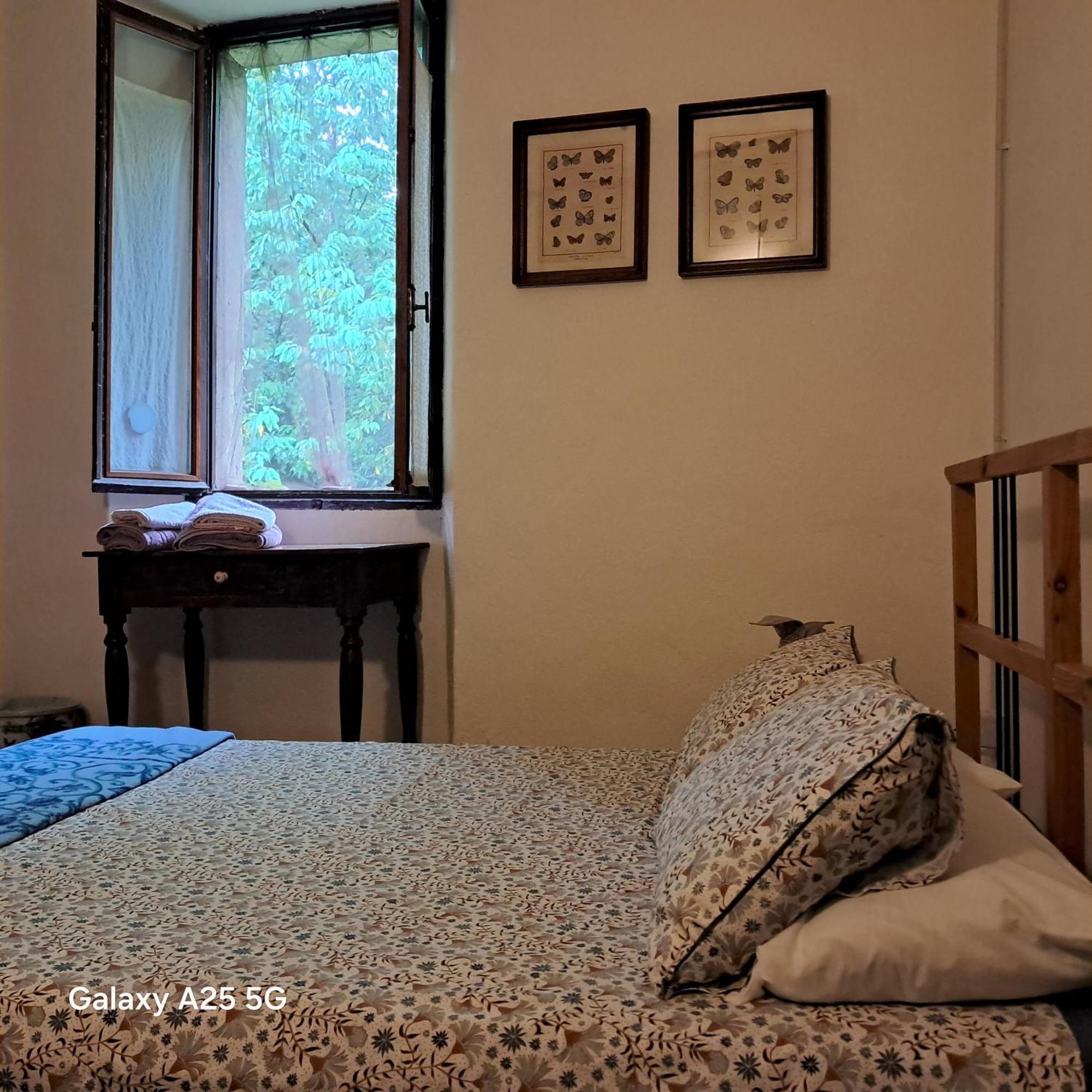 La Stanza Del Bosco Apartman Arcumeggia Kültér fotó